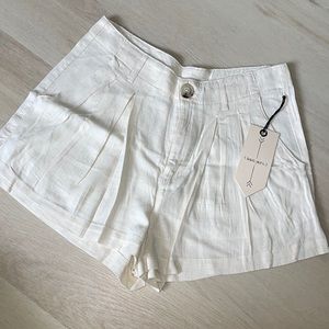 Linen shorts